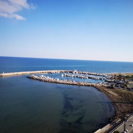 Apartment Sea View Larnaka